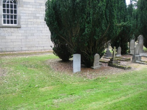 Oorlogsgraf van het Gemenebest Hibernian Military School Church of Ireland Churchyard #1