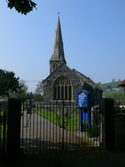 Oorlogsgraf van het Gemenebest St. Beuno Churchyard #1