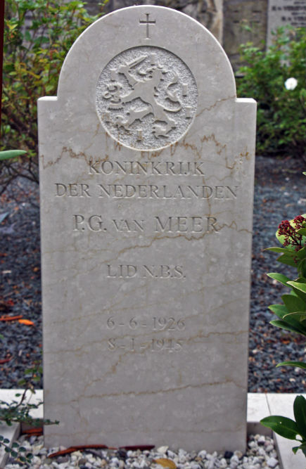 Dutch War Grave Roman Catholic Cemetery Lutterade Geleen #3