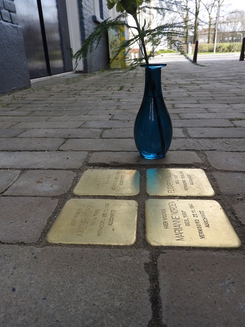Stumbling Stones Hagelstraat 15a #3