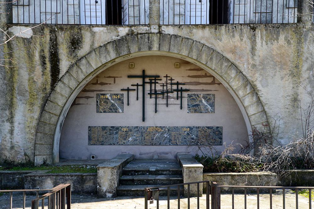 War Memorial Loreto-Di-Casinca #1