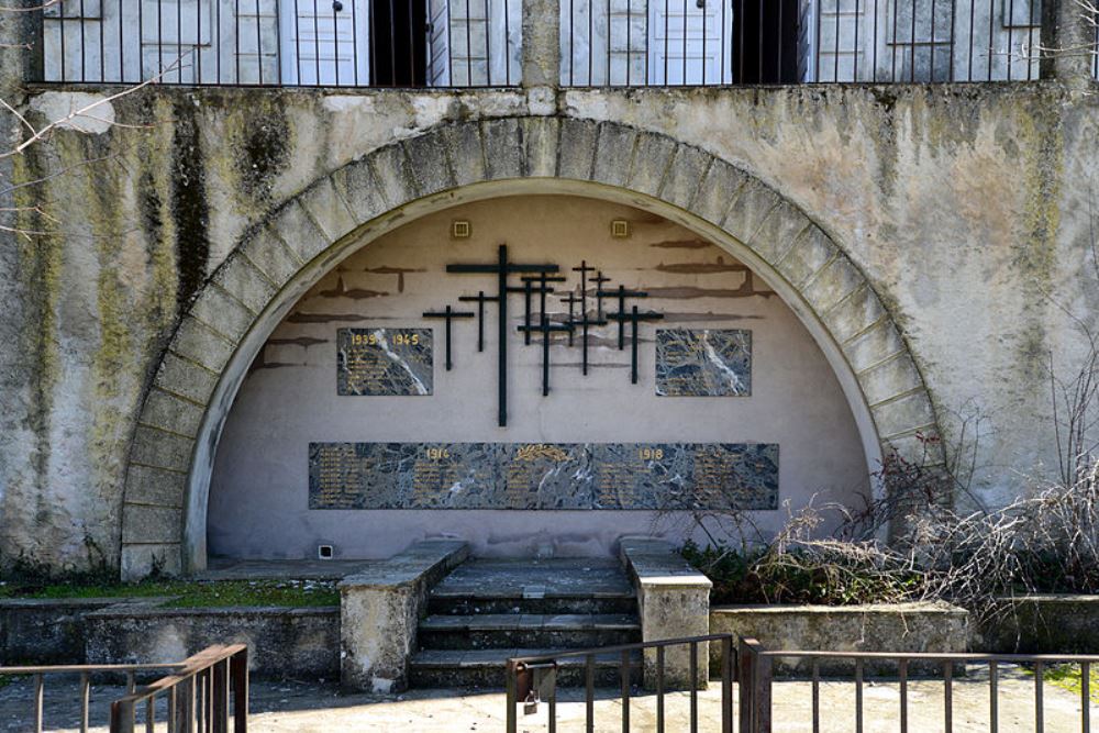 Oorlogsmonument Loreto-Di-Casinca #1