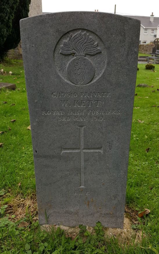 Oorlogsgraf van het Gemenebest Clashmore Church of Ireland Churchyard