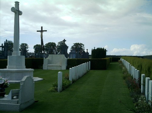 Commonwealth War Graves Maurois #1