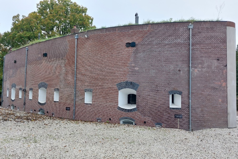 Fort at Jutphaas  - Bombproof quard house #4