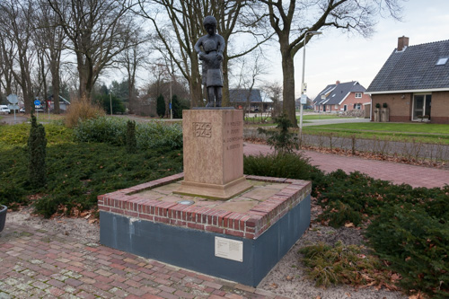 Oorlogsmonument Mariënberg #1