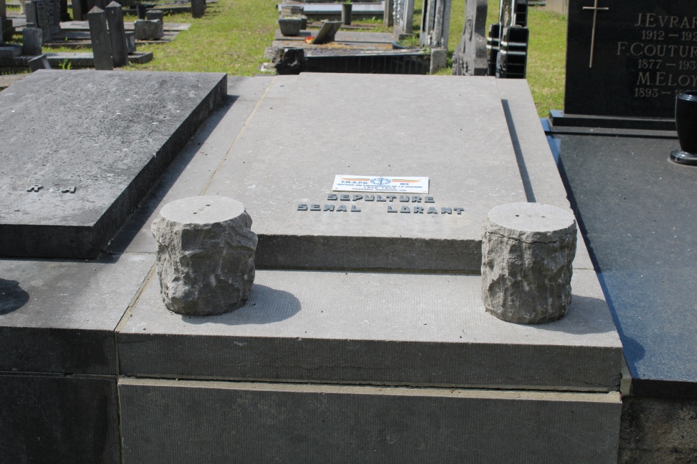 Belgian Graves Veterans Châtelineau Cimetière du Centre #4