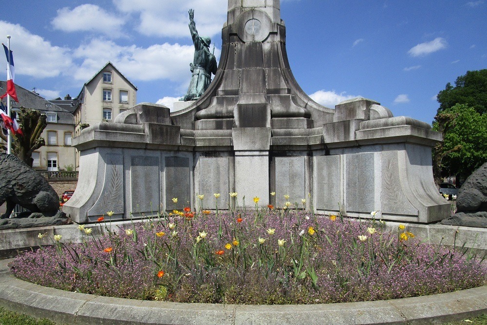 War Memorial Sedan #3