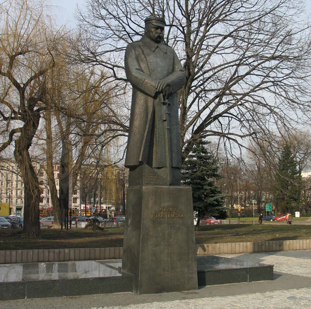 Monument Maarschalk Jozef Pilsudski #1