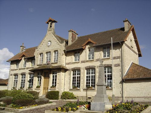 War Memorial Cresserons