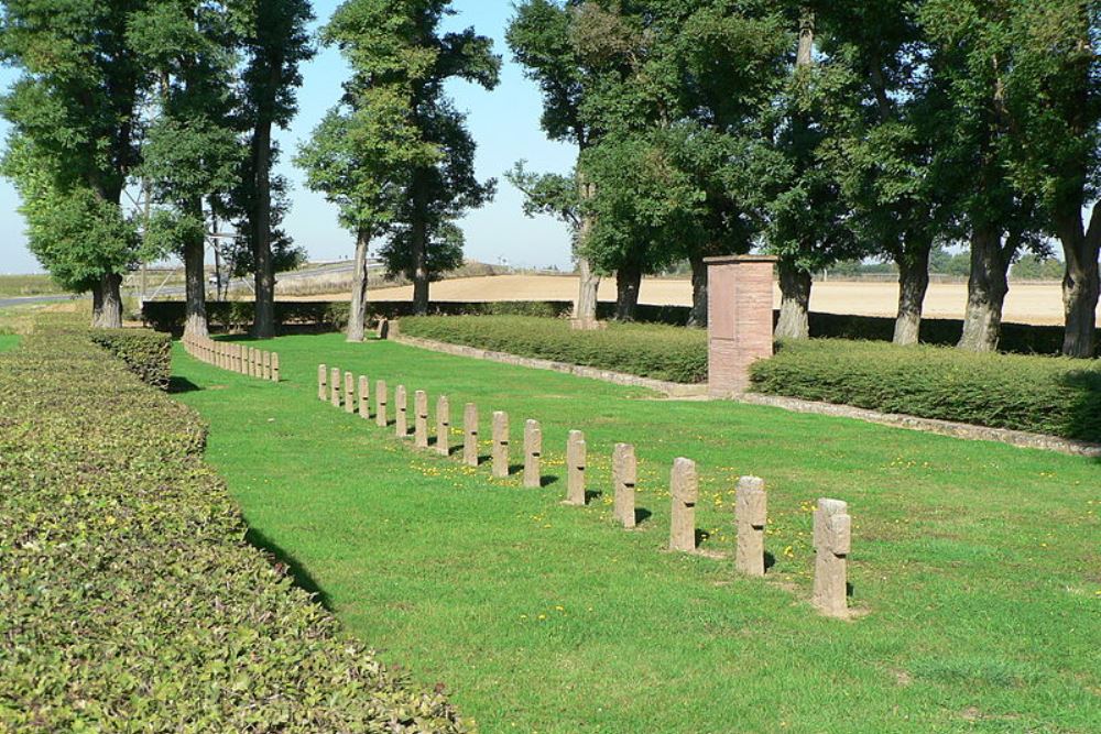 Duitse Oorlogsbegraafplaats Chambry #1