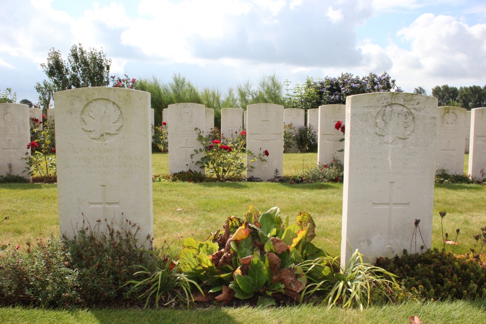 Commonwealth War Cemetery Track 