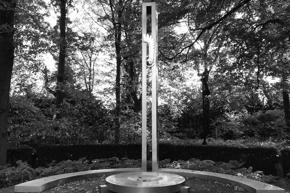 War Memorial & Memorial 1st Polish Armoured Division