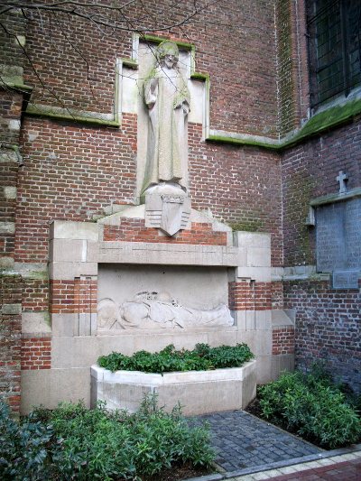 Oorlogsmonument Hoogstraten #1