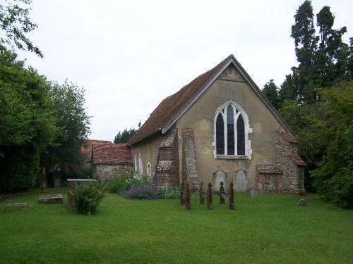 Commonwealth War Graves St John the Baptist Churchyard #1