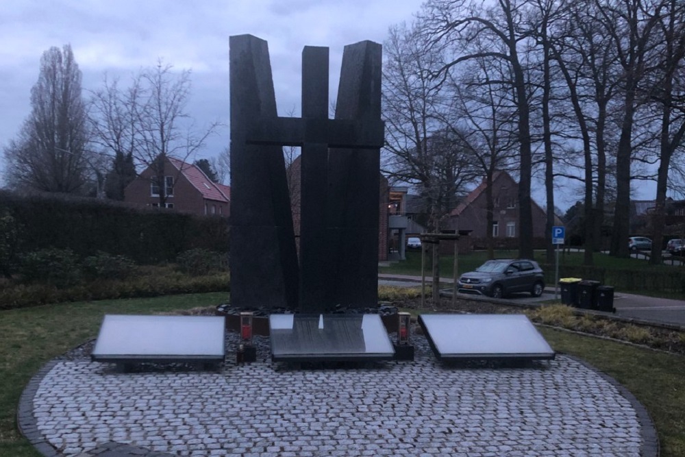 Kriegerdenkmal Friedhof Heek #1