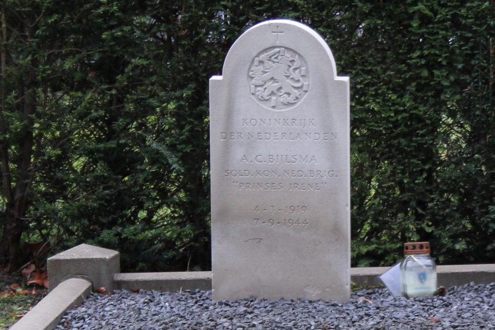 Dutch War Graves Leuven #2