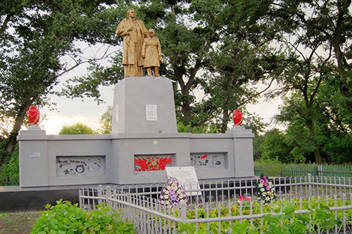 Mass Grave Soviet Soldiers Nortsivka #1