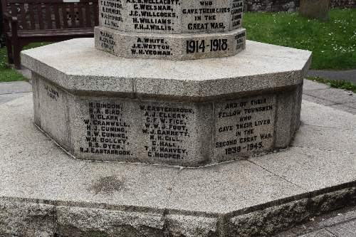 War memorial Totnes #2