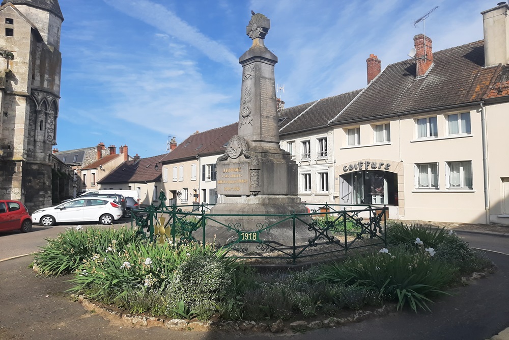 Oorlogsmonument Dormans #1
