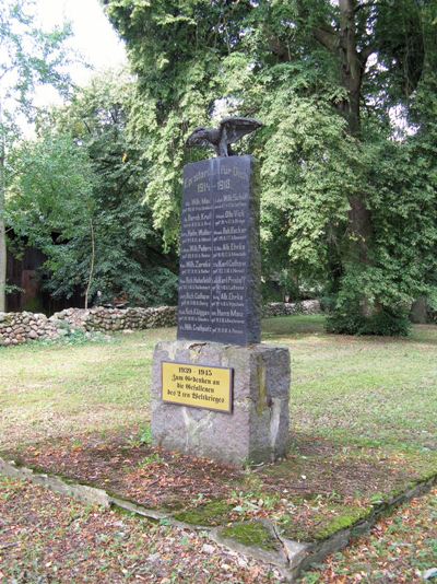 War Memorial Minzow #1