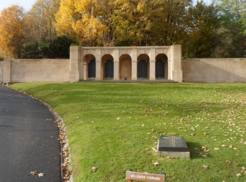 Monument Arnos Vale Cemetery