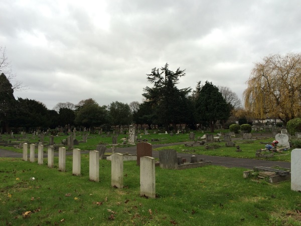 Commonwealth War Graves Feltham Cemetery #1
