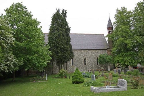 Oorlogsgraven van het Gemenebest St. Mary Churchyard #1
