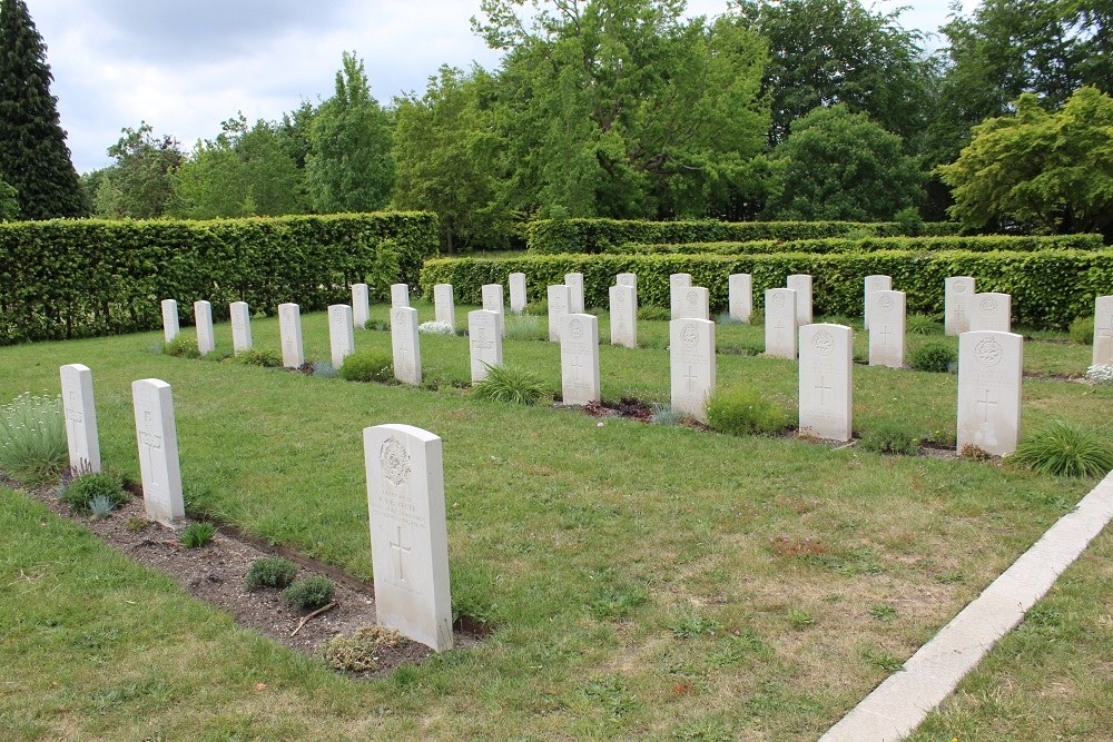 Oorlogsgraven van het Gemenebest Rooms Katholieke Begraafplaats Roosendaal #1