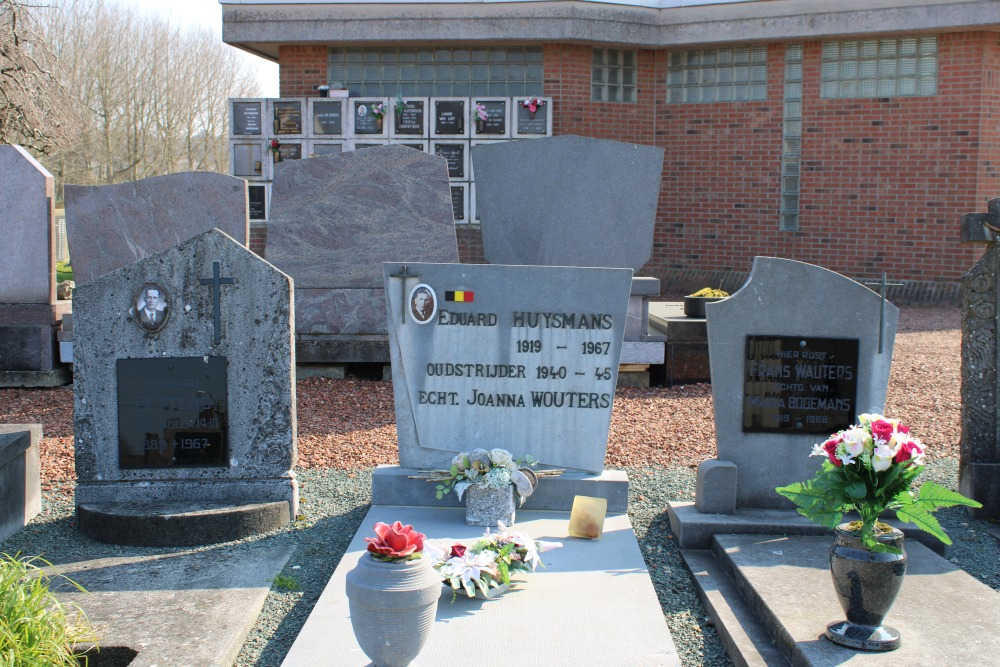 Belgian Graves Veterans War Graves Wolvertem #4