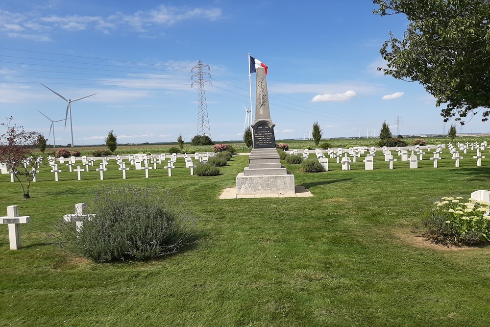 Franse Nationale Begraafplaats Villers-Carbonnel #3