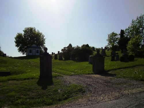 Commonwealth War Grave Horning's Mills Cemetery #1