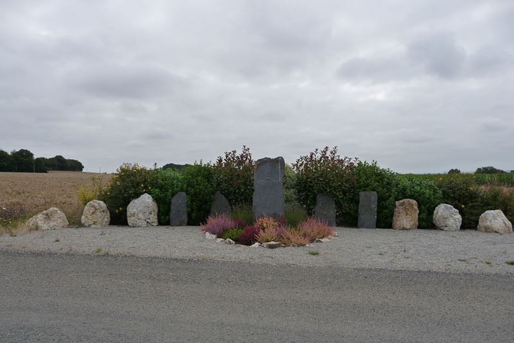 Monument Crash 16 September 1943