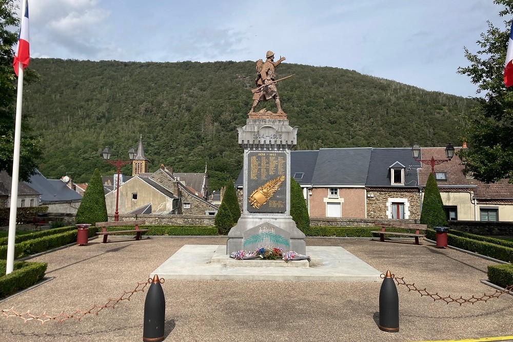 War Monument Revin