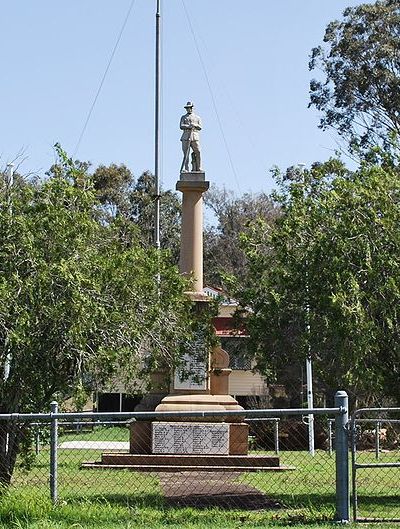 War Memorial Maroon