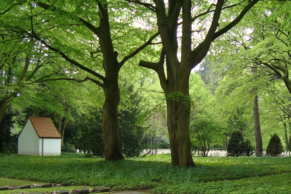 Nederlandse Kapel & Gedenktekens Begraafplaats Friedhof Ohlsdorf Hamburg #1