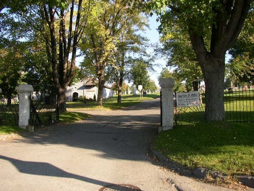 Commonwealth War Graves St. Michel Cemetery #1