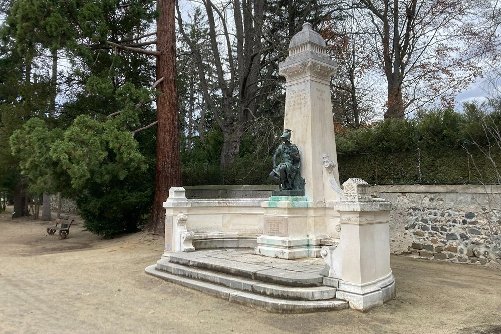 Monument To The Dead, Le Puy-En-Velay #3