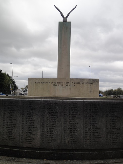 Monument Poolse Vliegeniers 1939-1945 Northolt #3