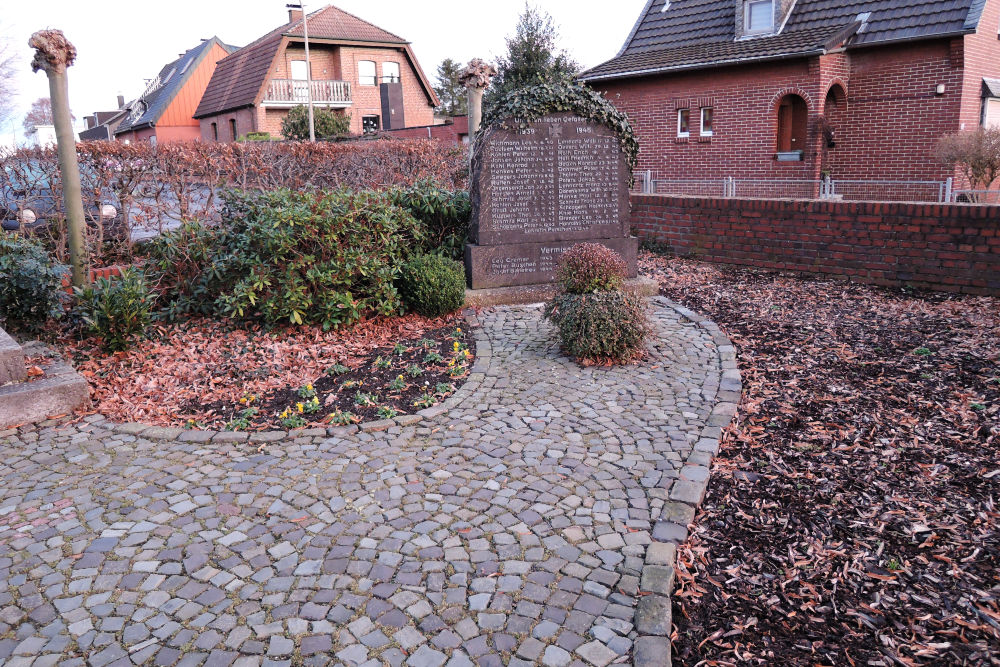 Oorlogsmonument Tschenbroich #3