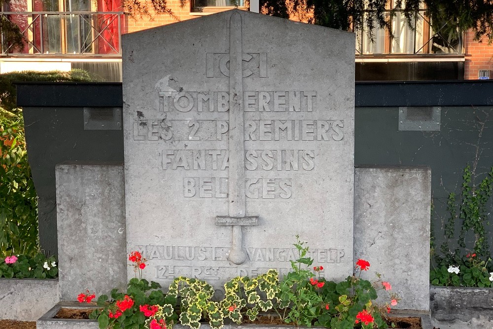 Oorlogsmonument Visé #2