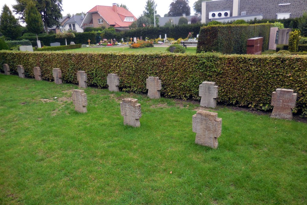 Memorial and Graves Raesfeld #2