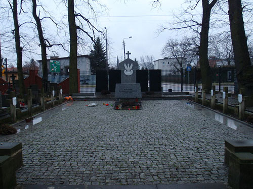 Massagraf Poolse Soldaten & Opstandelingen Piaseczno #1