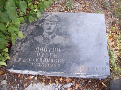Soviet War Cemetery Štúrovo-Párkány #5