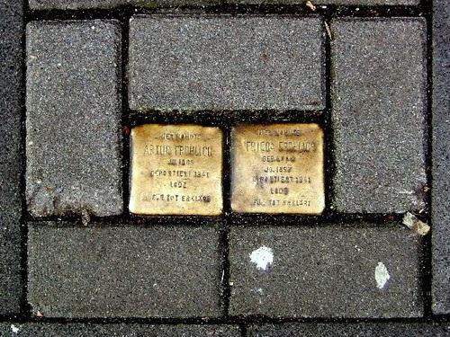 Stolpersteine Engelbertstrae 65 #1