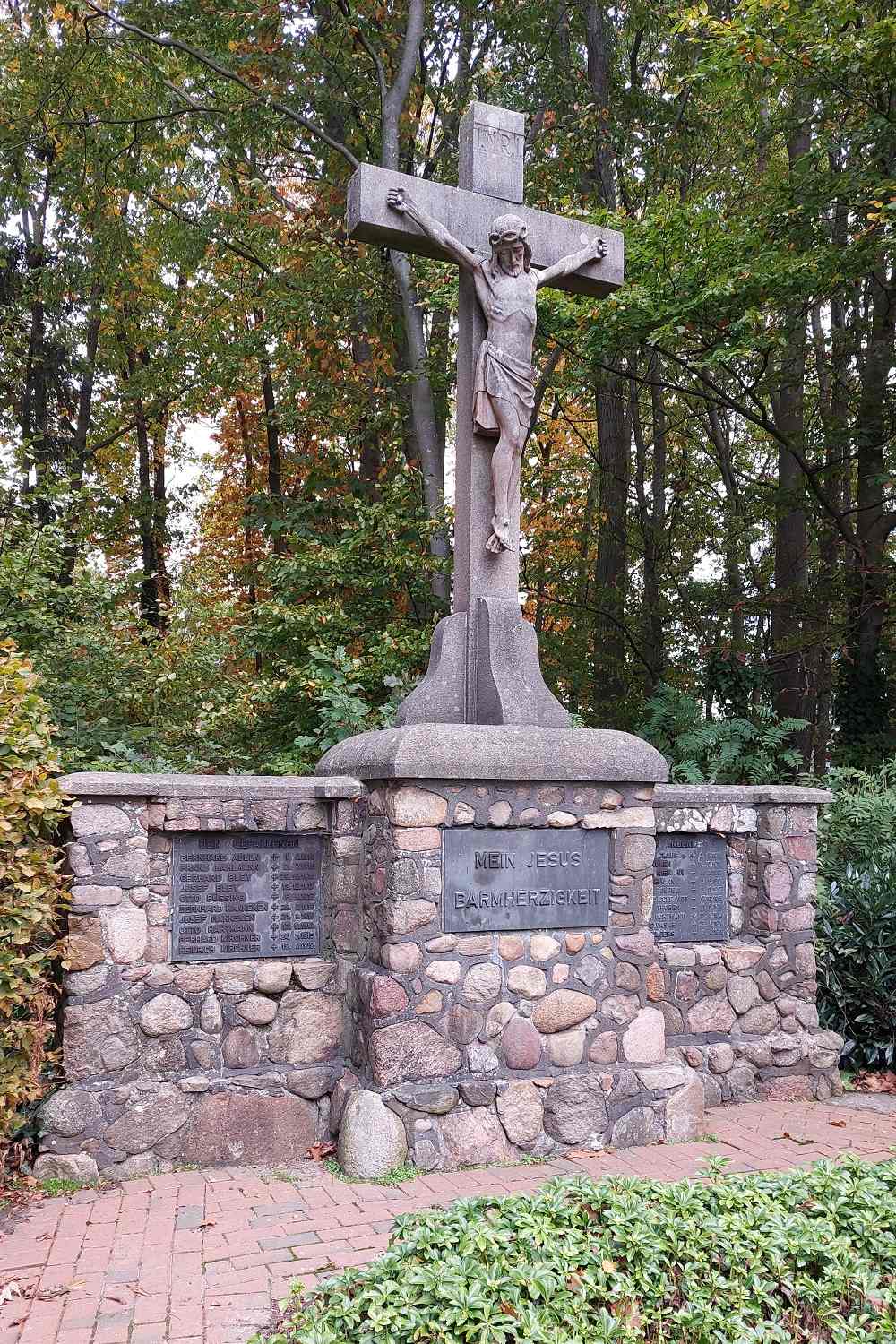 Oorlogsmonument Dwergte Molbergen #4