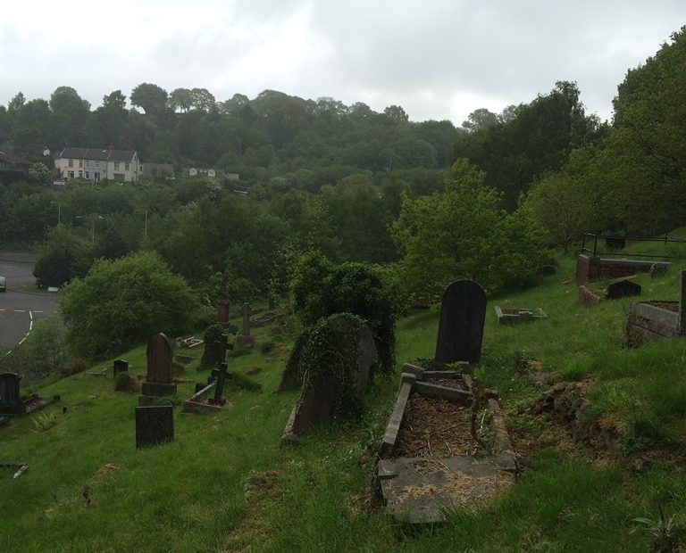 Oorlogsgraven van het Gemenebest St. Cynon Churchyard