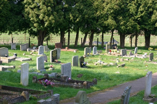 Oorlogsgraven van het Gemenebest St John the Baptist Churchyard #1