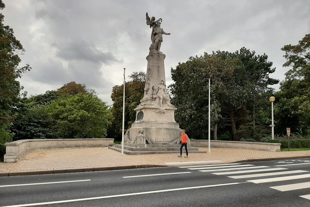 War Memorial Calais