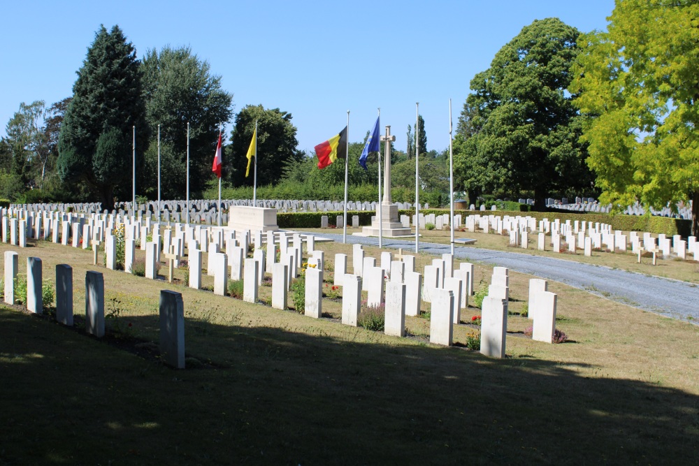 Commonwealth War Graves Mons #2